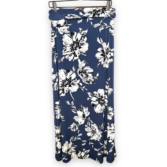 LE Lis Blue and White Floral Maxi Skirt, Size Large - Picture 3 of 5
